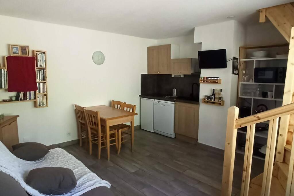 Appartement Duplex Au Pied Des Pistes Saint-Étienne-en-Dévoluy エクステリア 写真