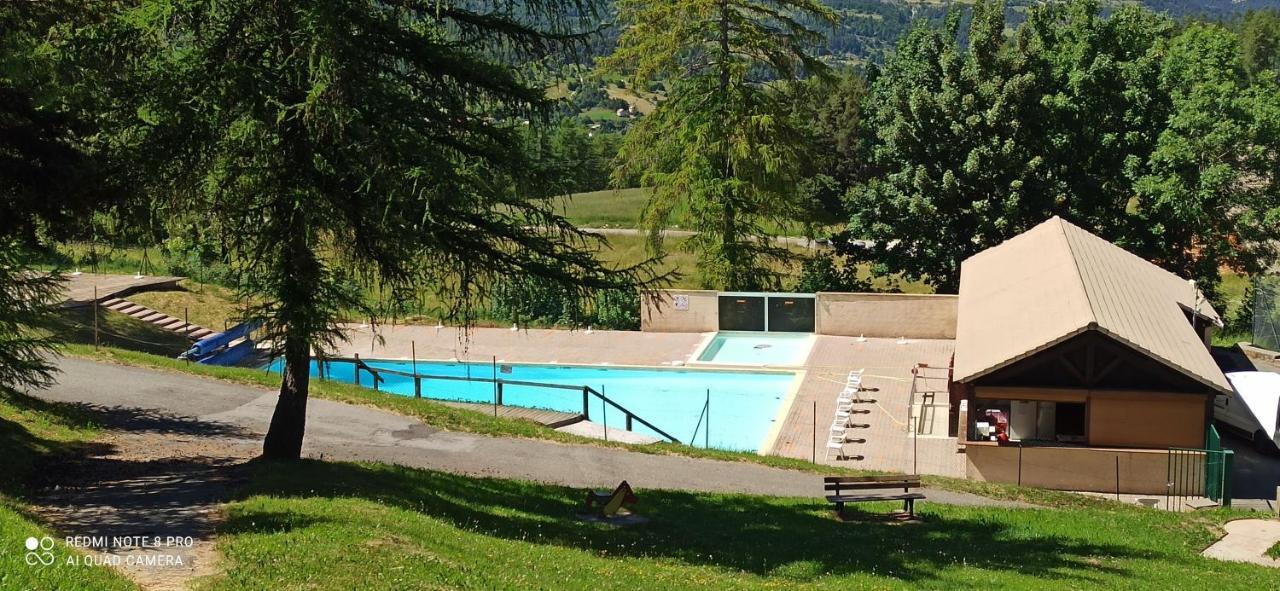 Appartement Duplex Au Pied Des Pistes Saint-Étienne-en-Dévoluy エクステリア 写真